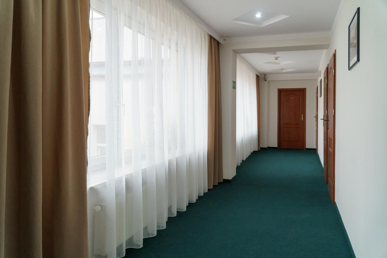 Hotel Mazowiecki Tomaszów Mazowiecki Dış mekan fotoğraf